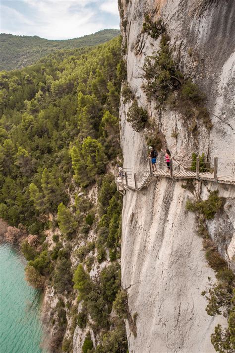 Viacamp y las Pasarelas de Montfalcó Aragón Slow Driving