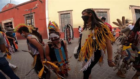 Desfile De Danzas Indígenas En Comonfort Gto Youtube