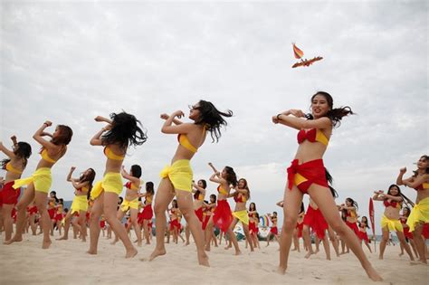 Vietjet L I G Y S T V I Bikini