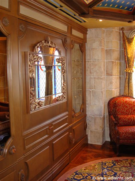 Cinderella-Castle-Suite-50