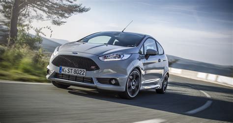 Ford Fiesta St Chevaux Pour La Nouvelle Version Les Voitures