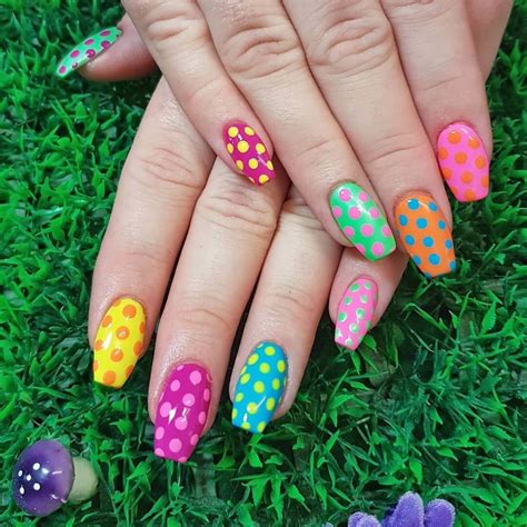 40 Unique Polka Dot Nail Art Designs K4 Fashion