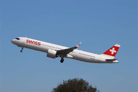 A321 271NX Swiss BCN LEBL Airbus A321 271NX HB JPB Swiss S Flickr