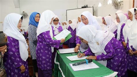 Pelantikan Pd Dan Dpc Wanita Islam Pematangsiantar Wali Kota Dr