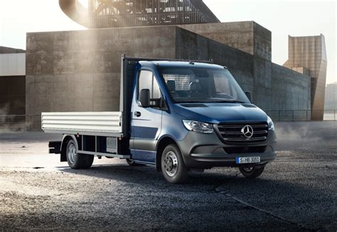 Velocity Truck Centres Australia - Our Brands | Velocity Truck Center