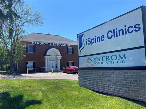 Experienced Maplewood Pain Care & Rehabilitation | iSpine