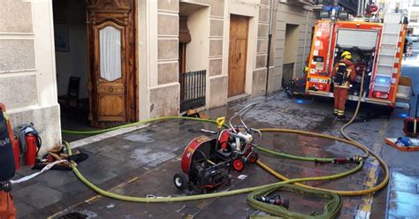 Mor Una Dona De Anys En Lincendi Duna Vivenda A Bocairent Punt