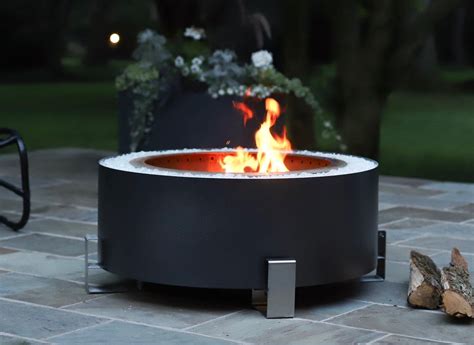 Breeo Luxeve Smokeless Fire Pit Silver Vein With Amber Brown Glass