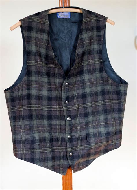 Vintage Pendleton Mens Wool Plaid Vest By Tomtomvintage On Etsy