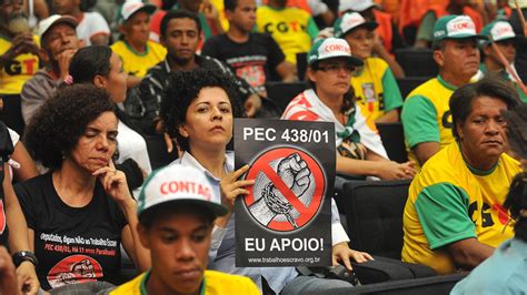 Fotos Movimentos sociais se unem em favor da aprovação da PEC Trabalho