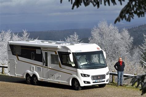 Tout Savoir Sur Les Camping Cars Poids Lourd R Glementation Tarifs