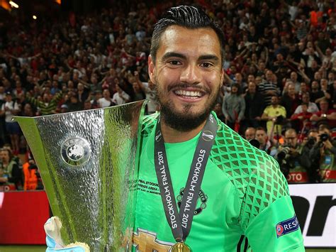 Sergio Romero aiming to be Manchester United's No 1 if David De Gea