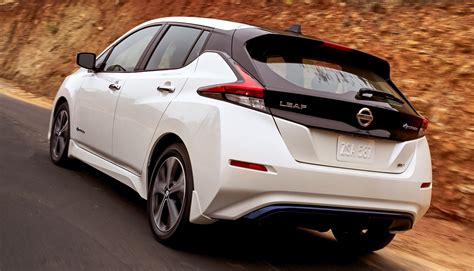 2018 Nissan Leaf – second-gen EV with 400 km range Paul Tan - Image 706077