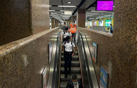 【世紀暴雨】港鐵黃大仙站架空電纜爆火花冒煙 石硤尾至彩虹列車服務暫停4小時 堅料網