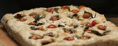 Focaccia mit Rosmarin Tomaten Marquardt Küchen