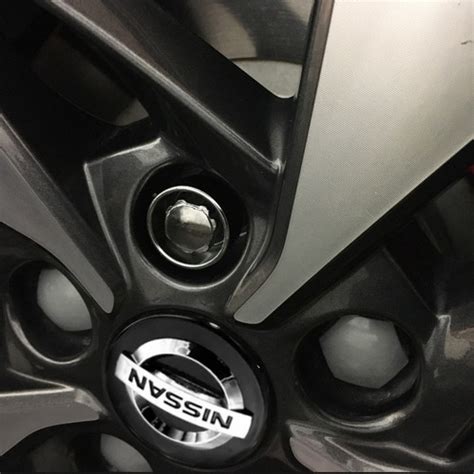 Set Tuercas De Seguridad Nissan Sentra Llaves Meses Sin