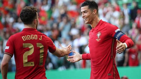 Cristiano Ronaldo Pone L Der A Portugal En Su Grupo De La Copa De