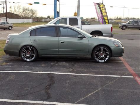 Check Out Eric Bakers 2005 Nissan Altima Sporting The 20 X 75 Hd