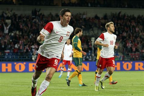 Lat Temu Wszystko Si Zacz O Robert Lewandowski Debiutowa Z San