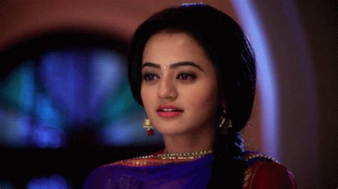 Swaragini Hellyshah GIF - Swaragini Hellyshah Swara Gadodia - Discover & Share GIFs