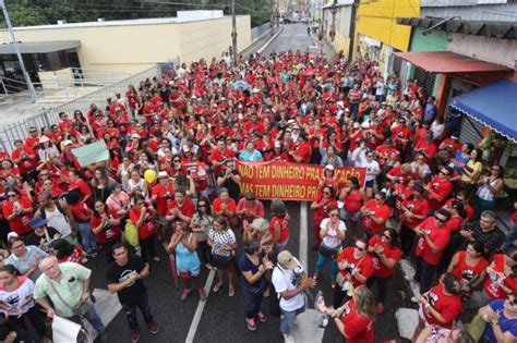 Professores De Fortaleza Aprovam Estado De Greve E Cobram Reajuste De