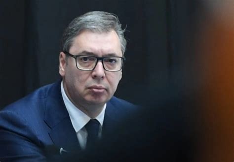 Vučić optužio opoziciju da krade toalet papir u Skupštini Njime su