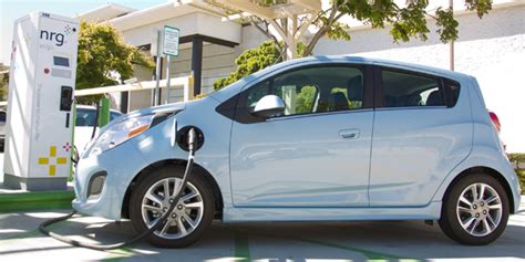 Charged Evs Nrg Evgo Unveils Us Dual Standard Charging Station