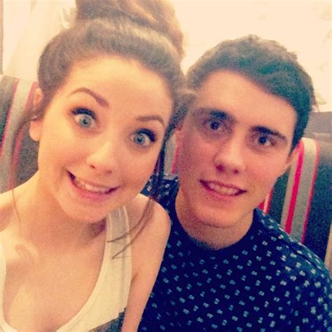 Pin By Irena Georgieva On Zalfie Youtubers Zoella Cute Couples