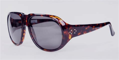 Echte Vintagebrille Mit Breiten Bügeln Der 90er Jahre