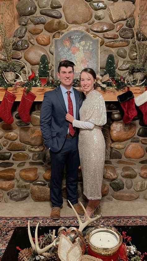 Christmas Banquet 22 ️🤩 | Church outfits, Cute modest outfits, Couples ...