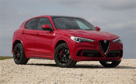 Manual De Propietario ALFA ROMEO STELVIO QUADRIFOGLIO 2018 Descargar