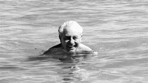 Today In History December 17 Harold Holt Disappears Au