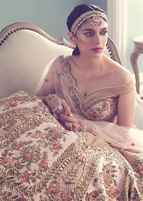 Aditi Rao Hydari In Kalki Powder Pink Panelled Lehenga In Raw Silk With