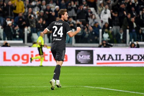 Un Géant Despagne Scrute De Près La Situation De Daniele Rugani