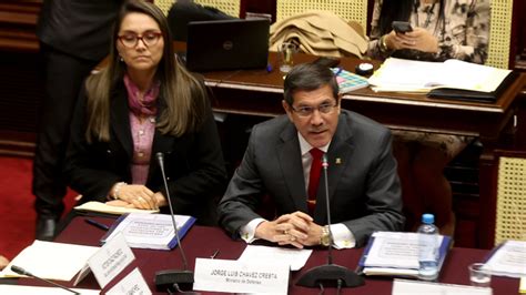 Ministro Jorge Chavez Cresta sustentó el proyecto de presupuesto del