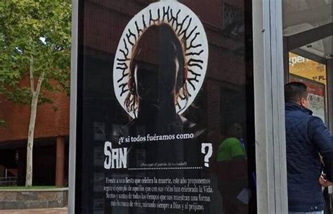 Dan miedo los santos La campaña en marquesinas de la ACdP santos de