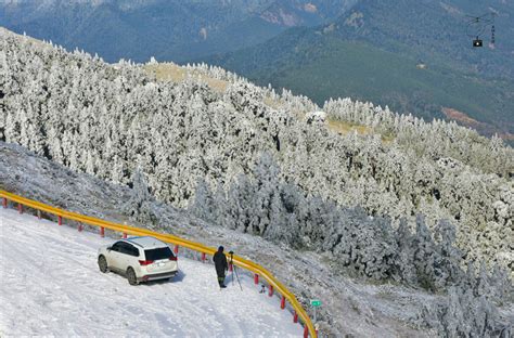 【合歡山雪景】超美～合歡山的銀白雪世界全記錄！武嶺、松雪樓、合歡尖山、滑雪山莊全都蓋上夢幻白雪美景！ Vias旅行札記