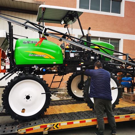 Tractor Self Propelled Agricultural Boom Sprayer Insecticide And