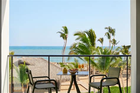 Beachfront Honeymoon Two Story Rooftop Terrace Suite With Plunge Pool