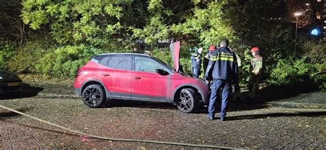 Auto Verwoest Na Mogelijke Brandstichting Panneroodstraat Zaandam De