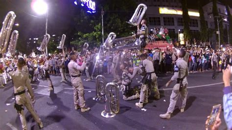 Aksi Akrobatik Luar Biasa Marching Band Bhayangkara Di Semarang Night