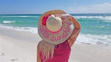 10 BEST Southeastern Beaches in the USA - Luggage and Lipstick