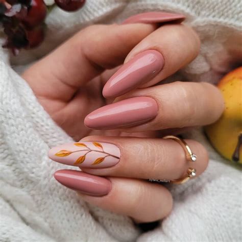 Paznokcie Nude Modny Manicure W Cielistych Odcieniach