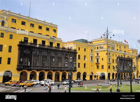 Colonial Buildings Plaza Mayor Lima Peru Stock Photo Alamy