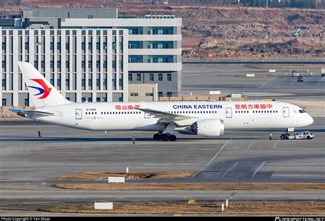 B K China Eastern Yunnan Airlines Boeing Dreamliner Photo By