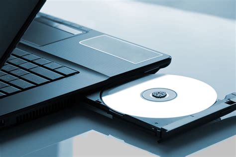 C Mo Sacar Un Cd Dvd Atascado En Windows Y Mac