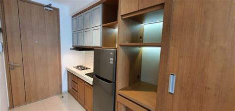 Sewa Studio Comfy Apartemen Treepark City Tangerang Harian Mingguan