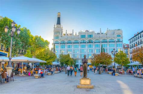 Top Madrid Attractions Location • Madrid Map