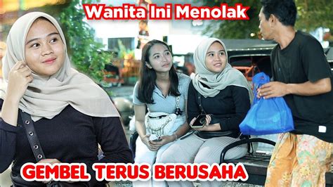 Prank Sholawat Wanita Ini Menolak Gembel Terus Berusaha Youtube