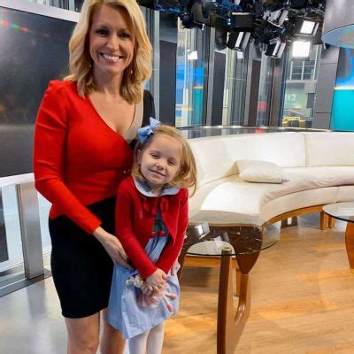 Ainsley Earhardt Wiki How Old Is She Relationship And Rise To Fame